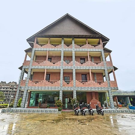 Oyo 90722 D'Puncak Hotel Cao nguyên Cameron Ngoại thất bức ảnh