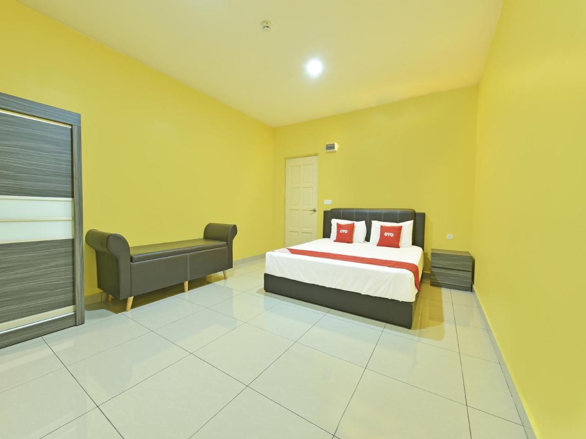 Oyo 90722 D'Puncak Hotel Cao nguyên Cameron Ngoại thất bức ảnh