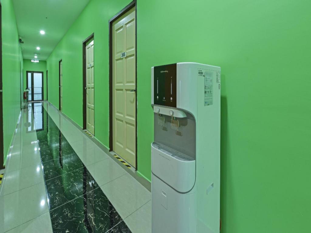 Oyo 90722 D'Puncak Hotel Cao nguyên Cameron Ngoại thất bức ảnh